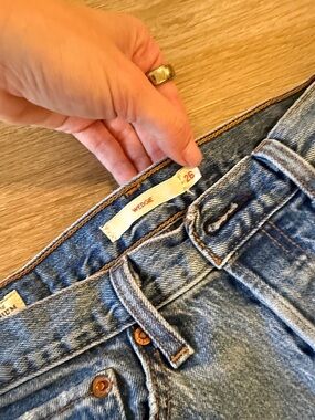 Levi's Wedgie Women's Straight Leg Jeans in Light Blue Denim